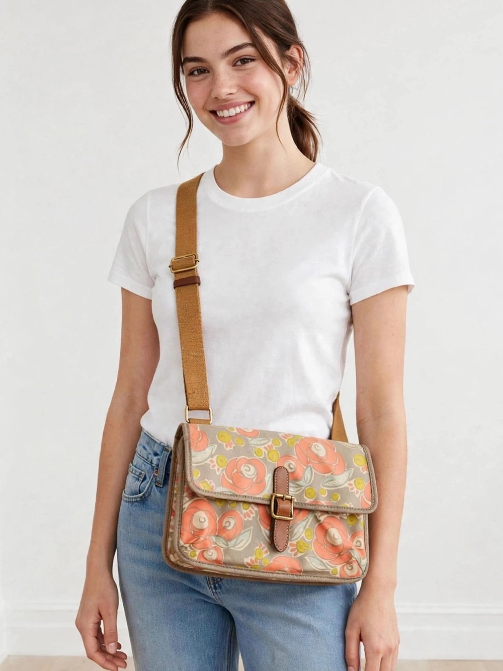 Vintage Fossil Floral Keyper Crossbody Bag